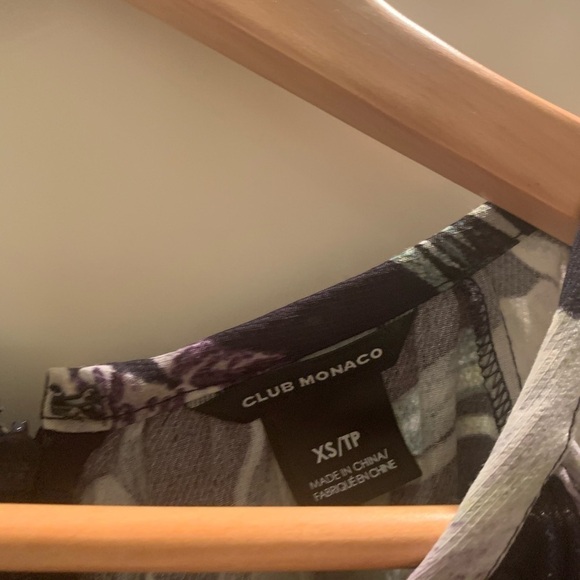 Club Monaco cold shoulder blouse - Picture 4 of 4